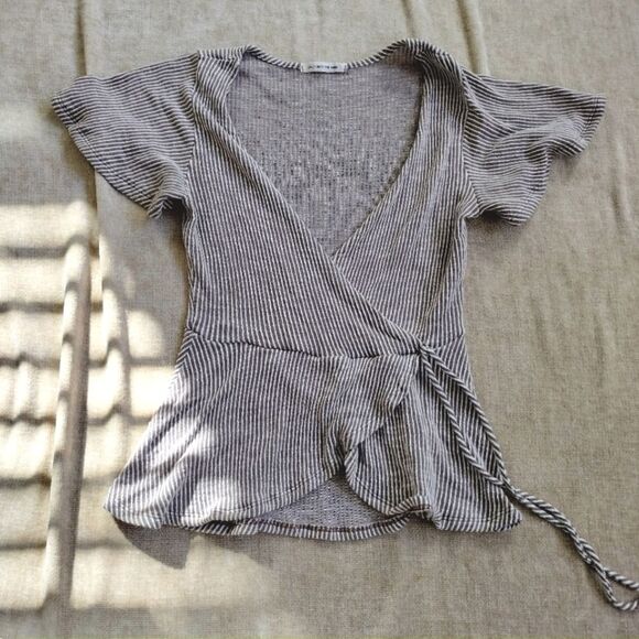Caution To The Wind Grey and White Striped Peplum V Neck - Picture 1 of 6